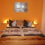 Cosy In Weissig With Garden *