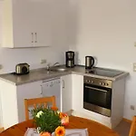 شقة Cosy In Weissig With Garden