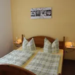شقة Cosy In Weissig With Garden Struppen