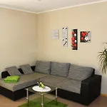 شقة Cosy In Weissig With Garden