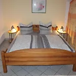 شقة Cosy In Weissig With Garden *