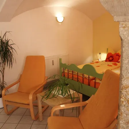 Cosy In Weissig With Garden Διαμέρισμα