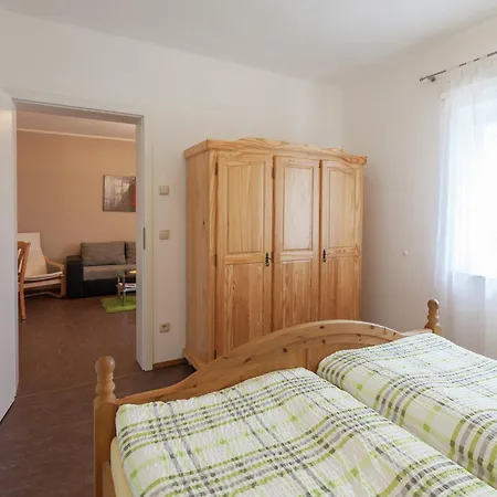 Appartamento Cosy In Weissig With Garden