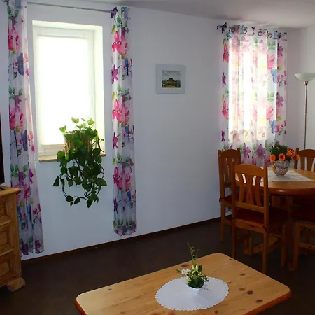 Cosy In Weissig With Garden