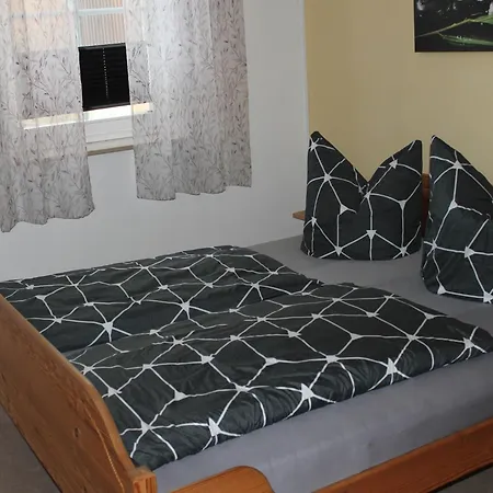 Cosy In Weissig With Garden Апартаменты Struppen