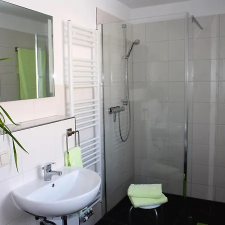 Cosy In Weissig With Garden