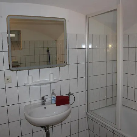 Апартаменты Cosy In Weissig With Garden Struppen