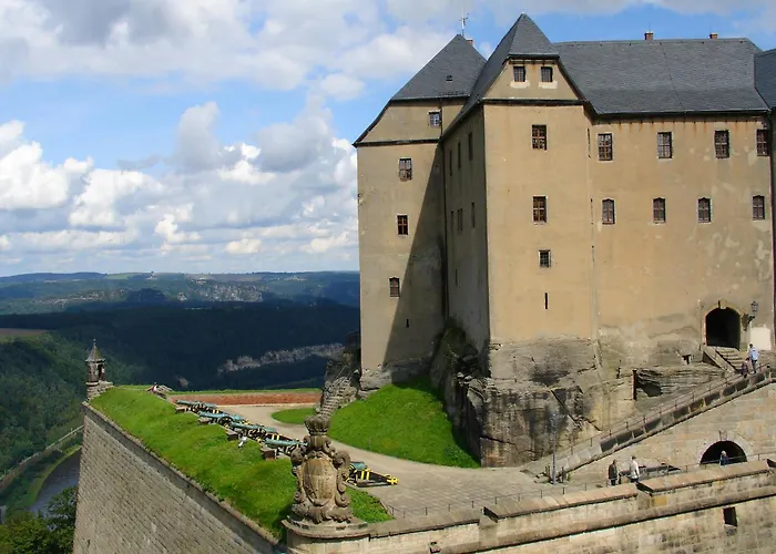 Cosy In Weissig With Garden