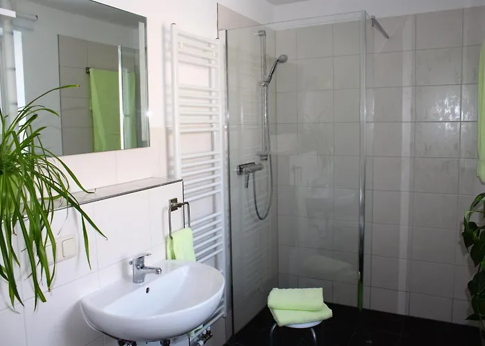 Cosy In Weissig With Garden