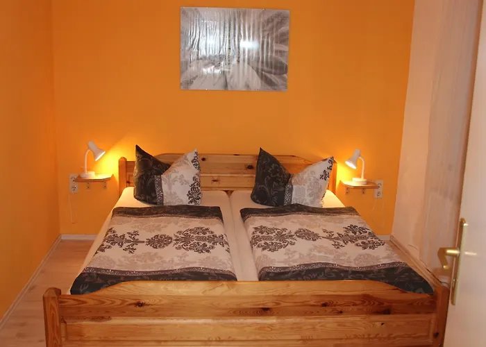 Cosy In Weissig With Garden *